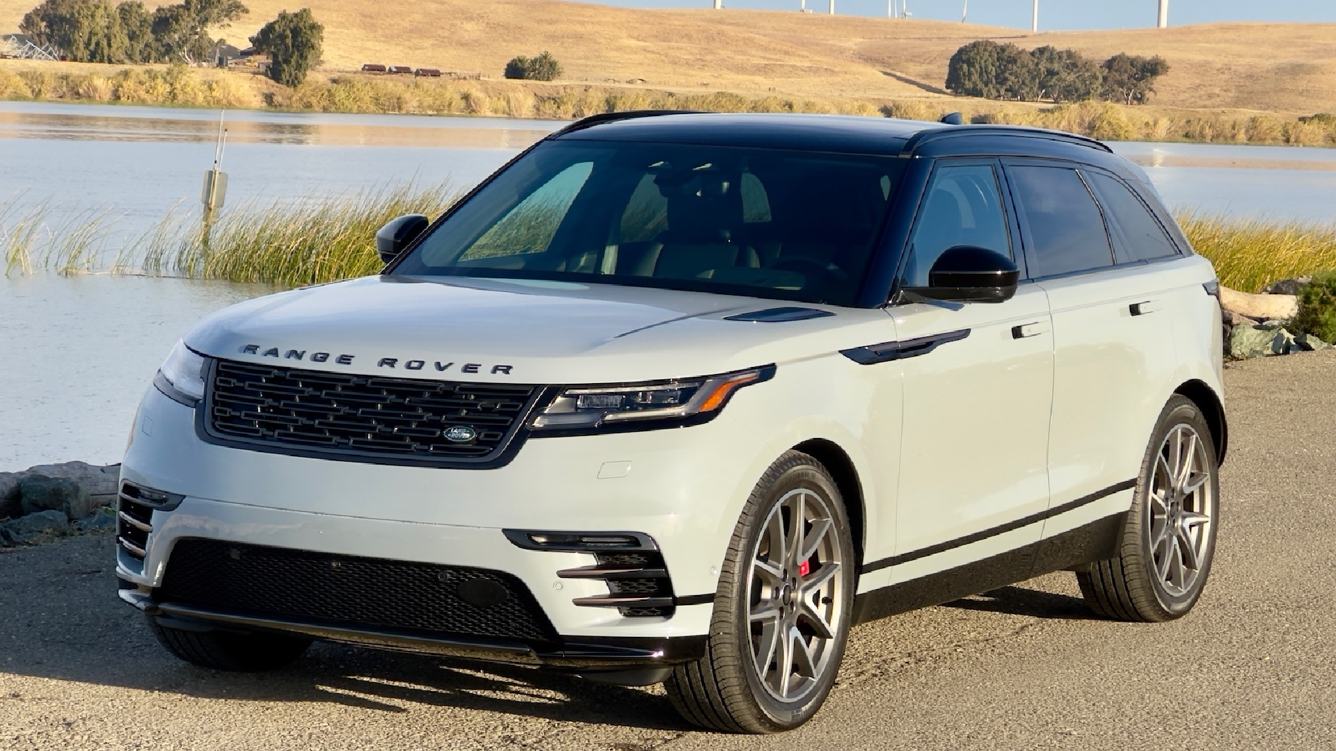 A Week With: 2025 Range Rover Velar P400 Dynamic SE